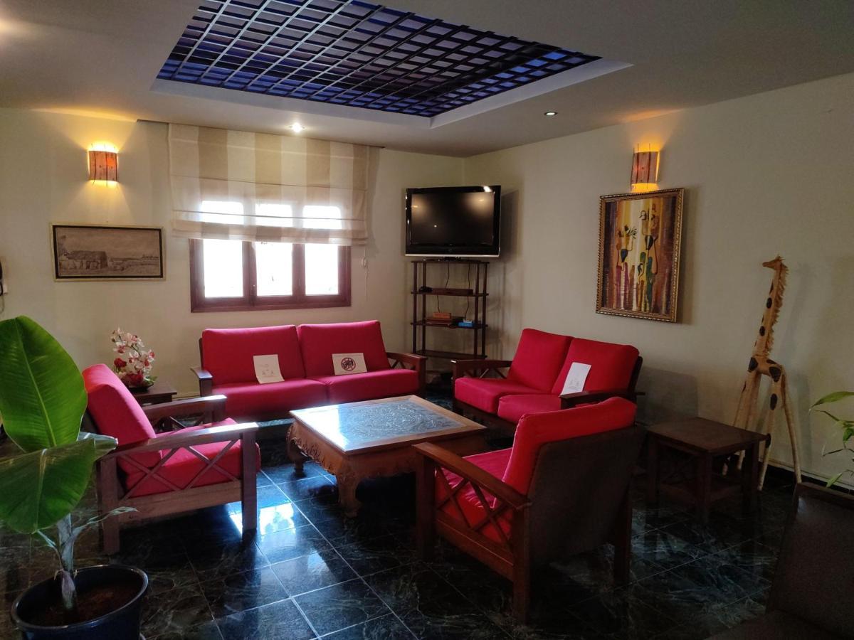 Hotel Ivato , Airport อันตานานารีโว ภายนอก รูปภาพ